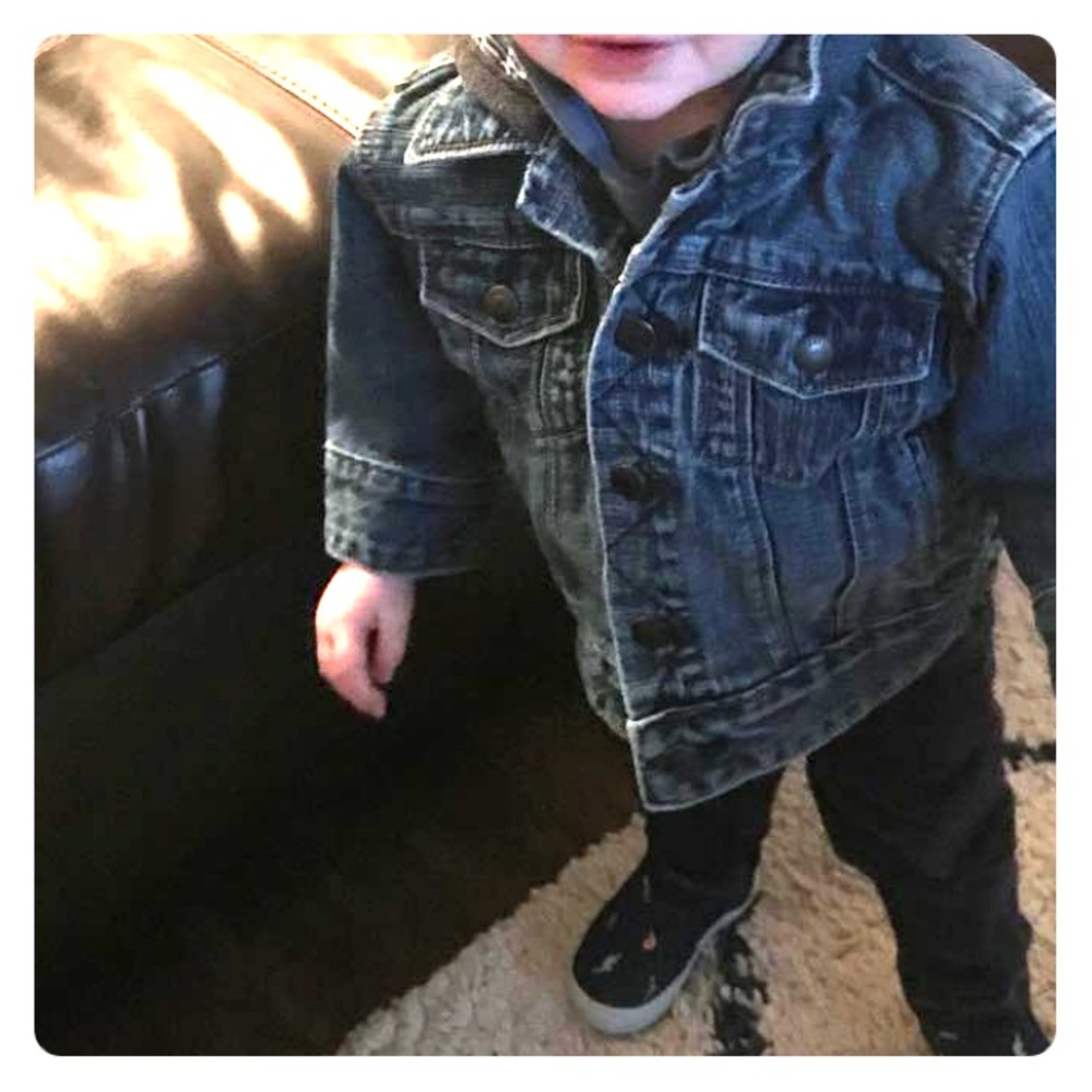 Hard to find Baby Gap Jean Jacket with hood 12-18m
